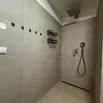 Stunning 4br Penthouse - Ac, Netflix & Stift View * קלוסטרניובורג