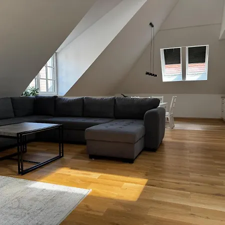 Apartament Stunning 4br Penthouse - Ac, Netflix & Stift View Klosterneuburg