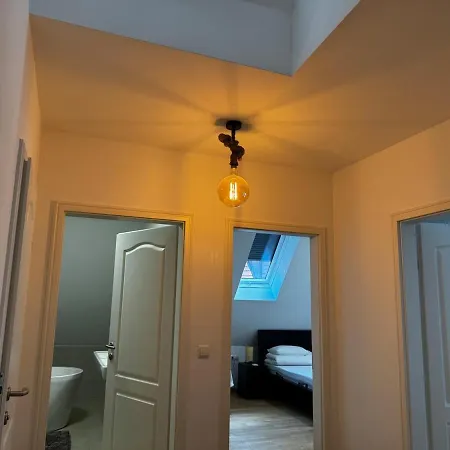 Stunning 4br Penthouse - Ac, Netflix & Stift View Apartament *