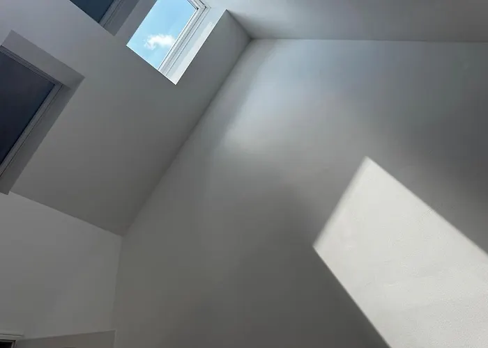 Stunning 4br Penthouse - Ac, Netflix & Stift View Lejlighed *